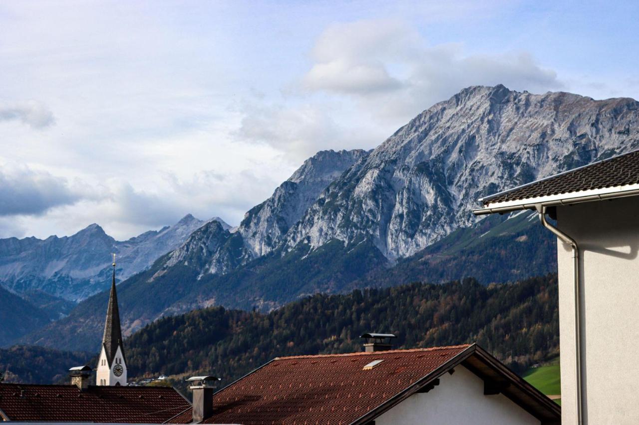 Ferienwohnung Am Waldweg Kolsass Bagian luar foto