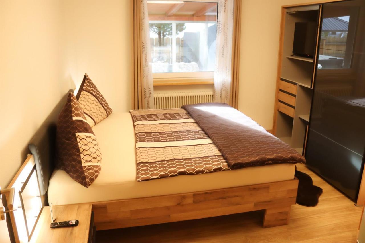 Ferienwohnung Am Waldweg Kolsass Bagian luar foto
